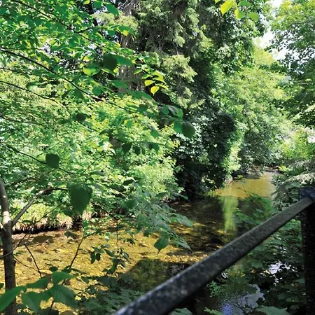 Riverbank Nyaraló *